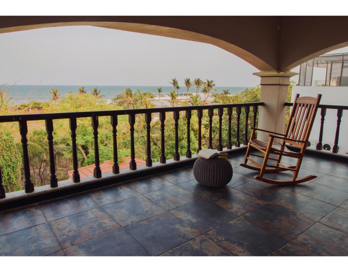 Costa Verde Luxury Seafront Villa Chennai Exterior photo